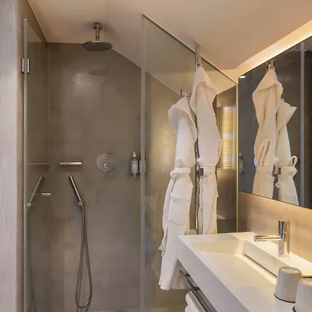 Отель Memmo Alfama - Design (adults Only)